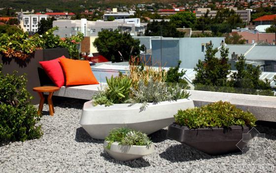 南非大理石狀花床裝置外部實(shí)景圖-南非大理石狀花床裝置第3張圖片 南非大理石狀花床裝置外部實(shí)景圖-南非大理石狀花床裝置第3張圖片